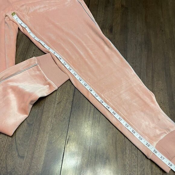 Guess Deck Velour Joggers - Picture 7 of 10